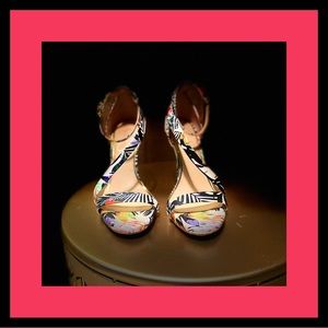 Jessica Simpson Multi Print Strappy Sandals Size 10